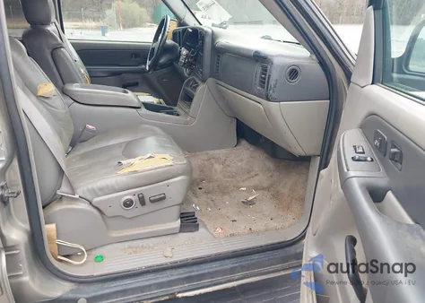 2003 Chevrolet Suburban 1500 Lt z USA, uszkodzony, nr VIN 3GNEC16Z83G287717